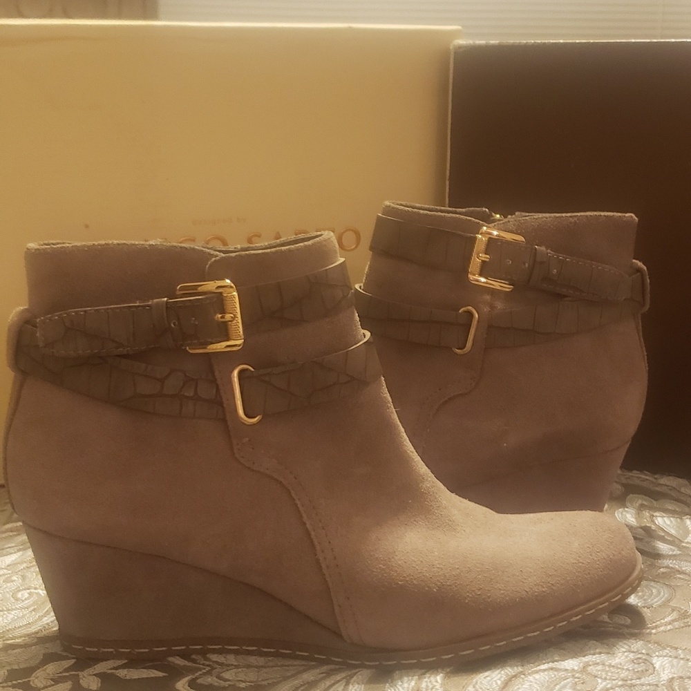 FRANCO SARTO Ankle Bootie
